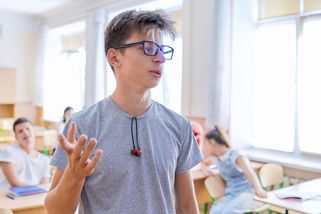 Školství nečekaně zrušilo testování kombinované výuky - Novinky